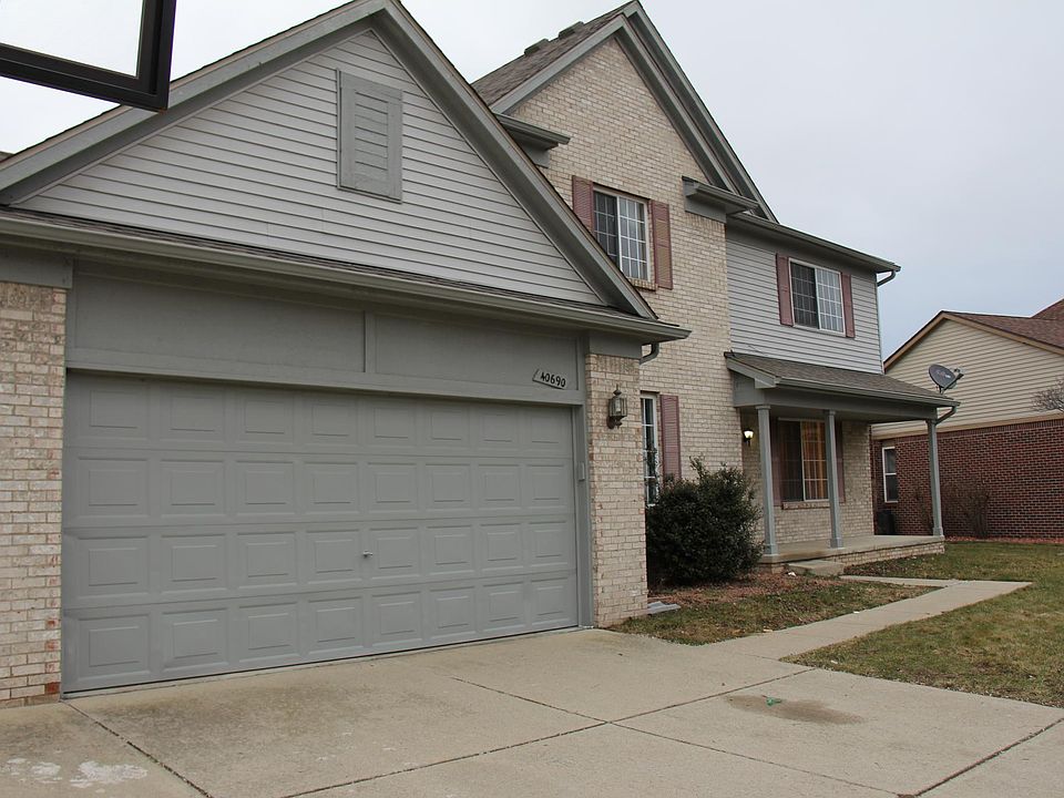 1st image of 40690 Bluesprings Ct #17