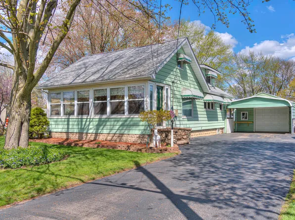 623 Bellevue Ave, Jackson, MI 49202