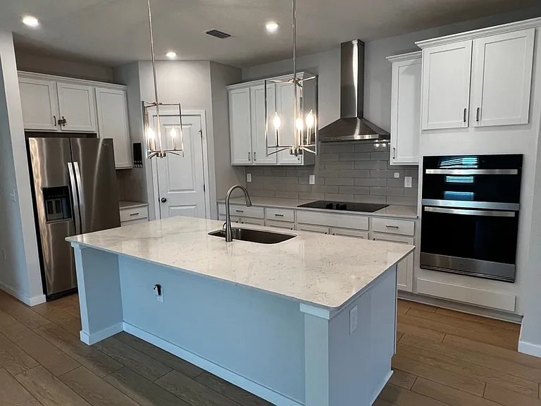 204 Park View Ln — Photo 5