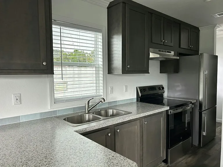 Dade City RV Resort — Photo 121