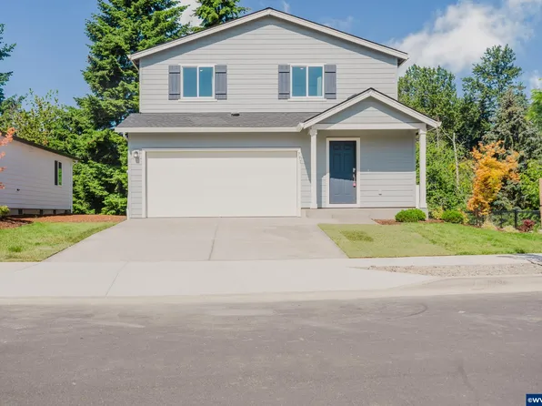 791 Pebble St, Brownsville, OR 97327