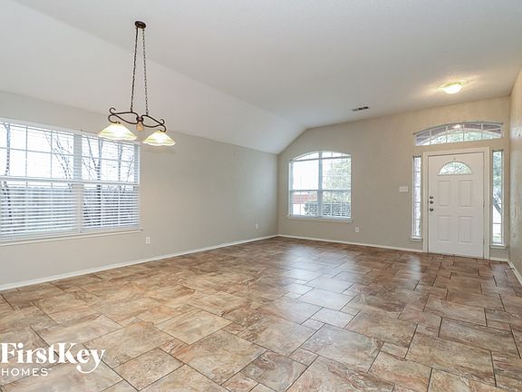 5th image of 2308 Hillgrove Ct