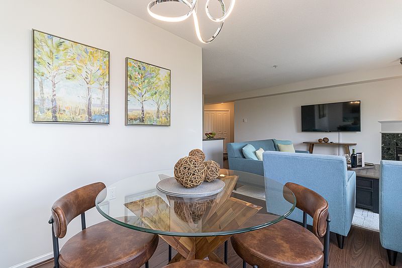 Victoria Apartment for rent - 2 Bedrooms — photo 3