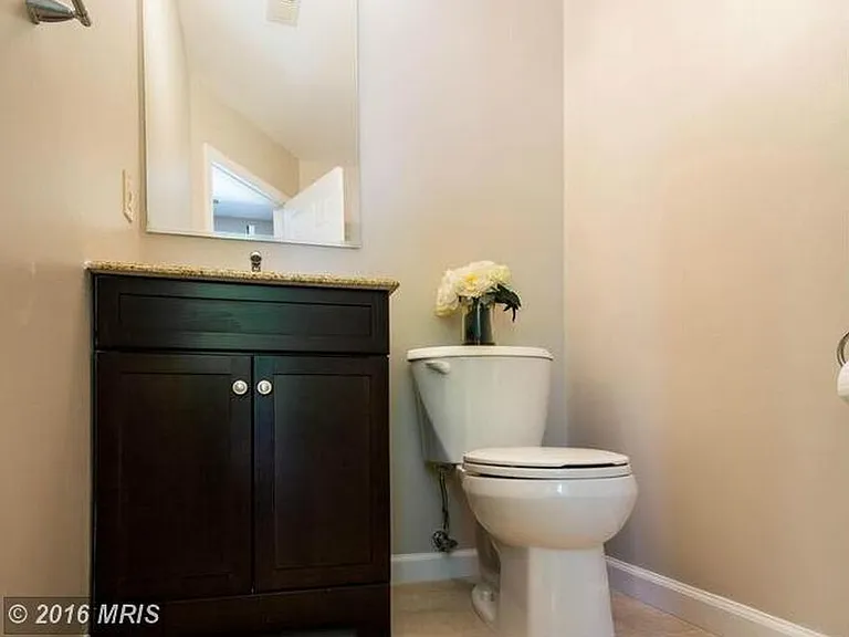 8922 Mallard Ct — Photo 10
