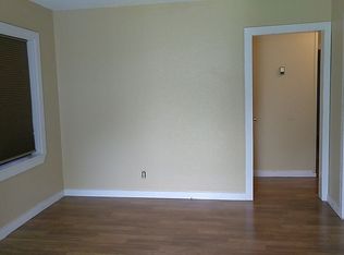 1107 11th St N, Texas City, TX 77590