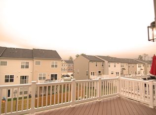 9216 Dawkins Crest Cir, Bristow, VA 20136