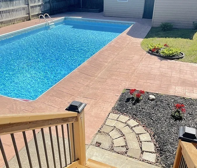 1677 Victoria Ave — Photo 38