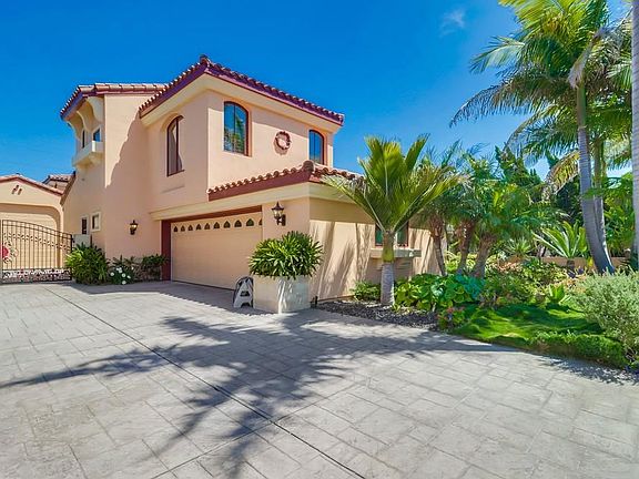 4th image of 711 Country Club Ln