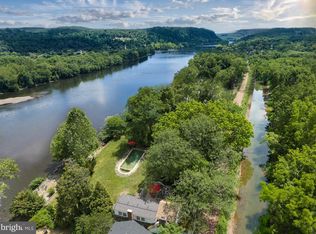 2462 N River Rd, New Hope, PA 18938