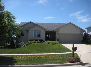513 Brookstone Pass, Mount Horeb, WI 53572