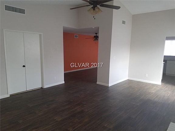 5th image of 2348 Aqua Vista Ave