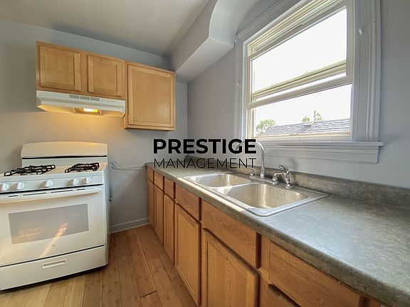5th image of 1228 Lakeview Ave #B