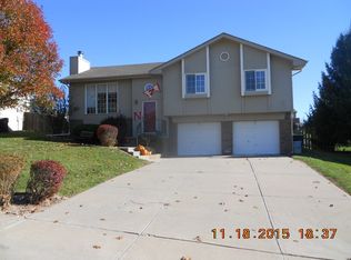 10807 S 18th St, Bellevue, NE 68123