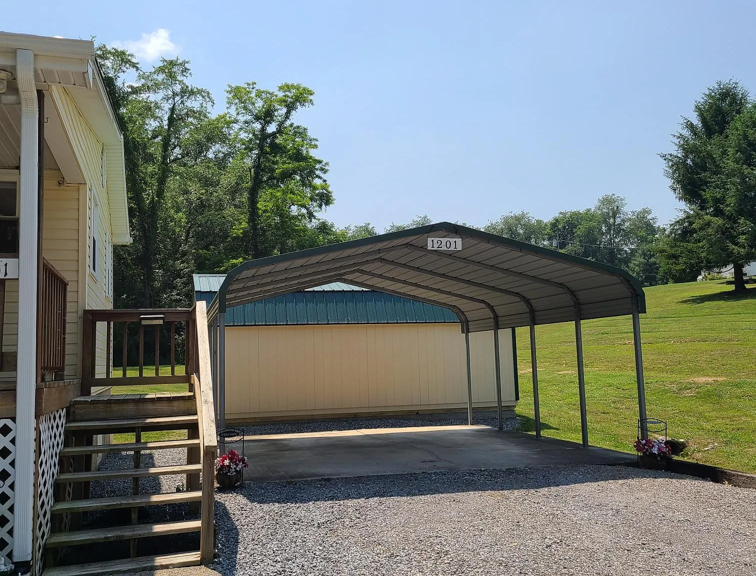 3 bed, 1352 sqft, $1,700 — Photo 3