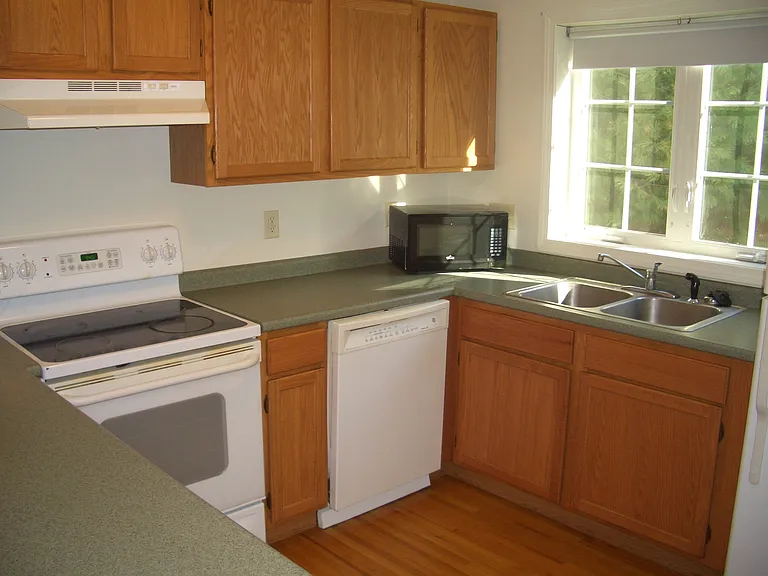 18 Carriage Ln — Photo 6