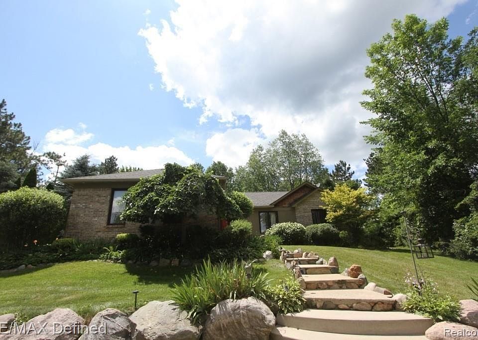 135 Blake St, Leonard, MI 48367 Zillow