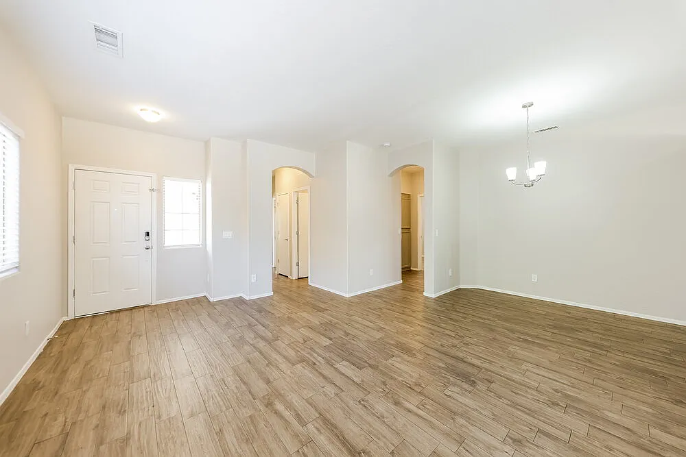 4 bed, 2.0 bath, 1756 sqft, $1,950 — Photo 4