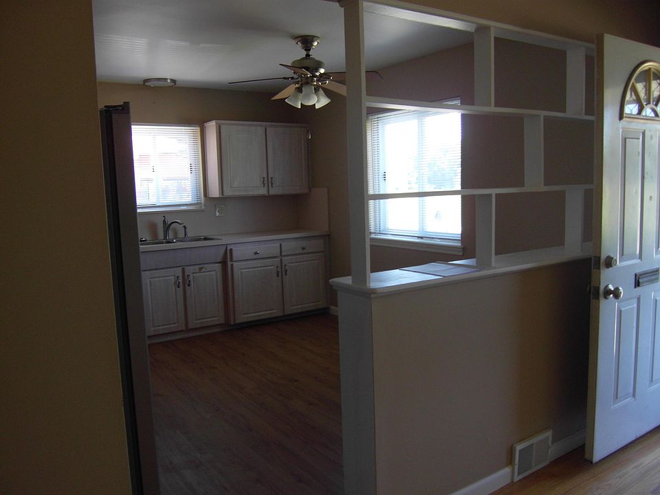 View to kitchen
