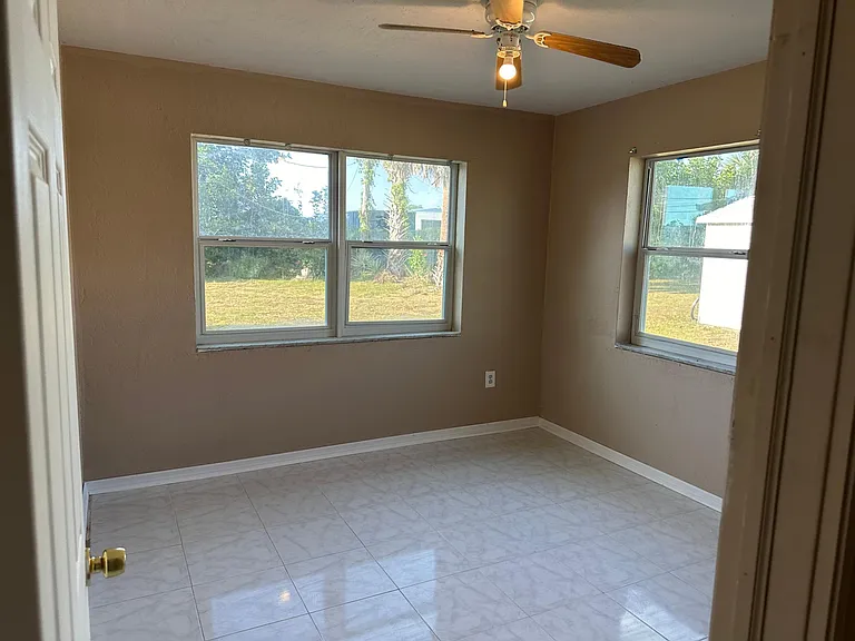 22202 Midway Blvd — Photo 14