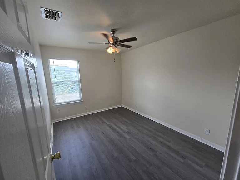 4103 Saint Charles Bay — Photo 14