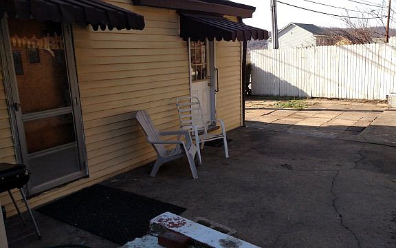 3rd image of 1630 Marshall St
