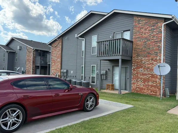 Crystal Pointe, 4321 SE Camelot Dr #15, Lawton, OK 73501