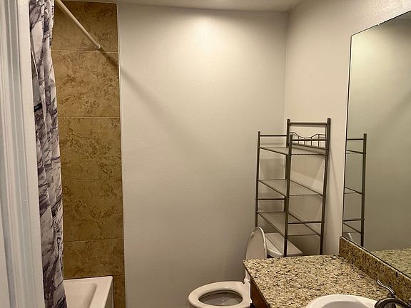 2nd image of 1331 Lake Ave #2