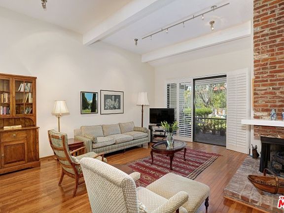 4th image of 17222 Palisades Cir