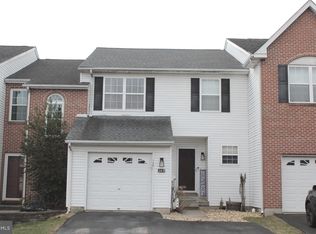 149 Hampshire Dr, Sellersville, PA 18960