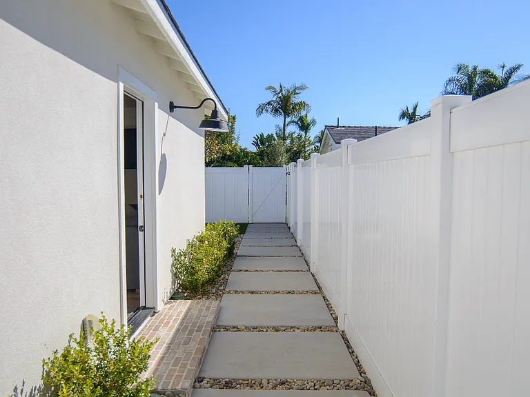 1724 S Horne St #B — Photo 13