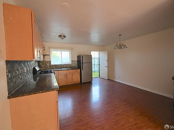 5th image of 2241 9th St