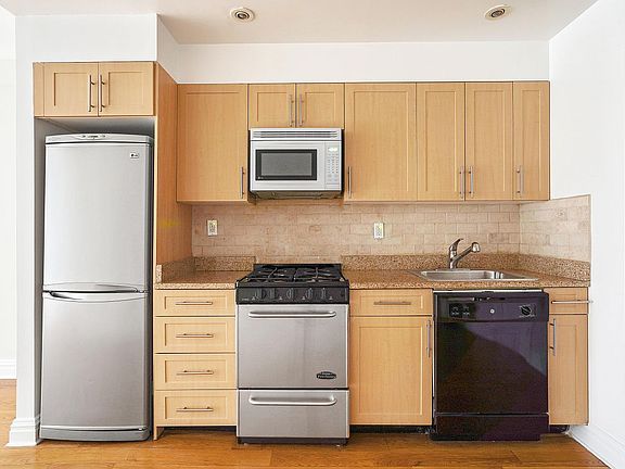 4th image of 20 Park Ave APT 5G