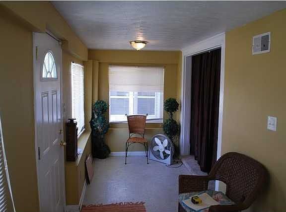 5th image of 407 S 38th St
