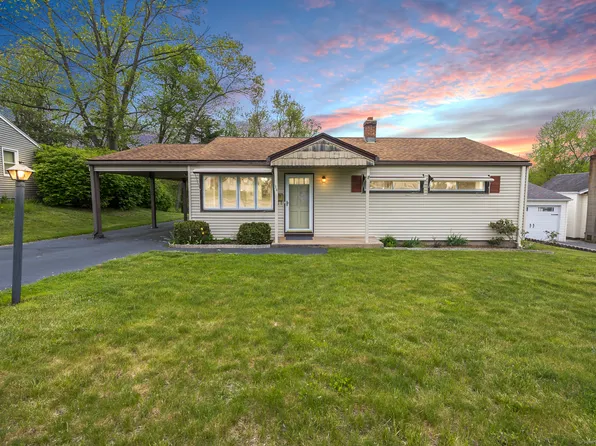 34 Greenwood Street, East Hartford, CT 06118