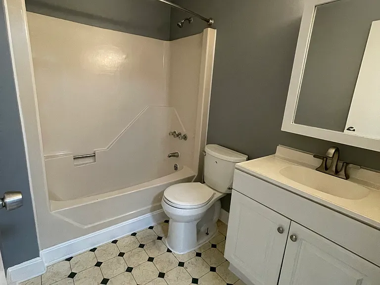 29 Old Hackett Hill Rd #1D — Photo 7