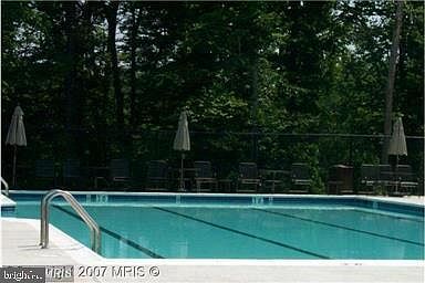 4th image of 8409 Chaucer House Ct