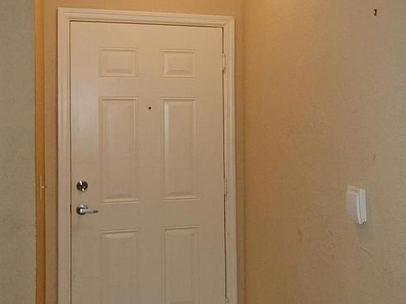 2nd image of 8539 W Gate Pkwy #9424