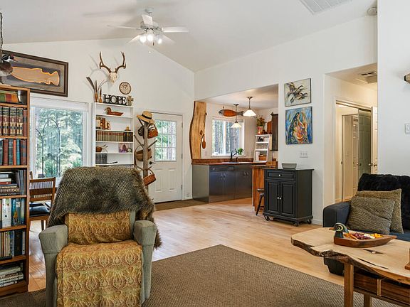 5th image of 31640 Mountain Lakes Dr