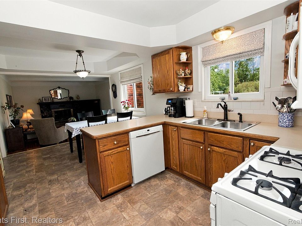 44597 Westminister Way, photo 11