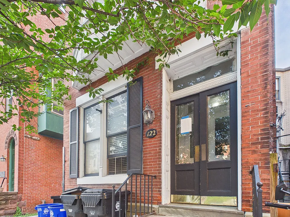122 South St
