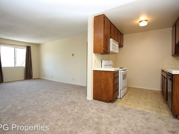 2nd image of 3565 Linden Ave Unit 147