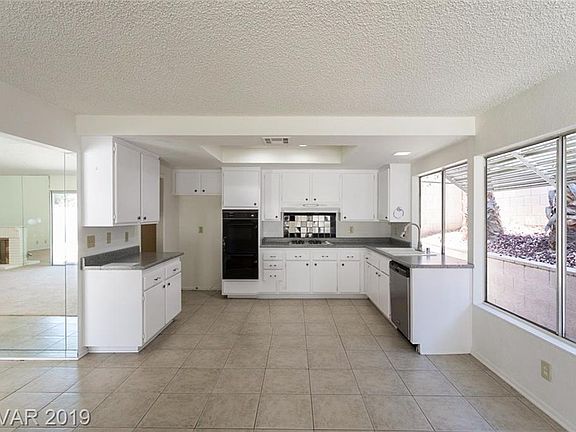 2nd image of 3990 Briarcrest Ct