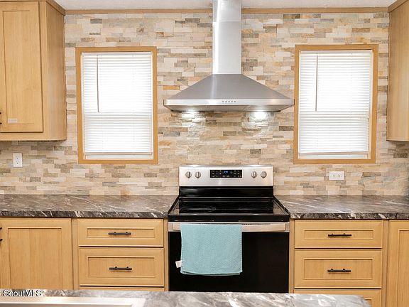2nd image of 6191 Brittany Cir