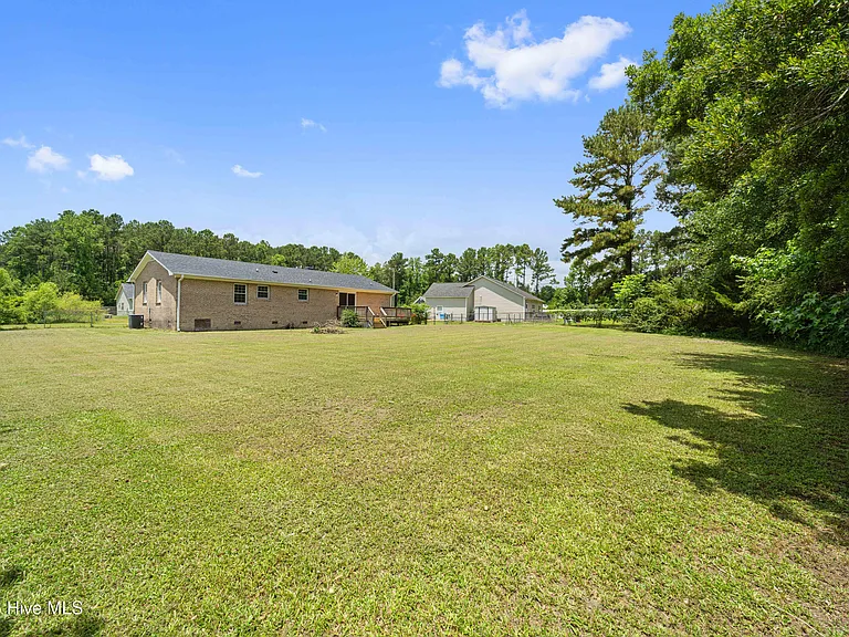 108 Quail Hollow Dr — Photo 7