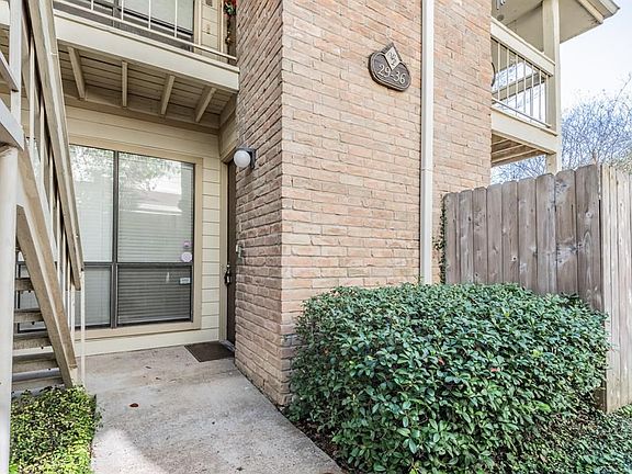 2nd image of 1881 Bering Dr APT 29