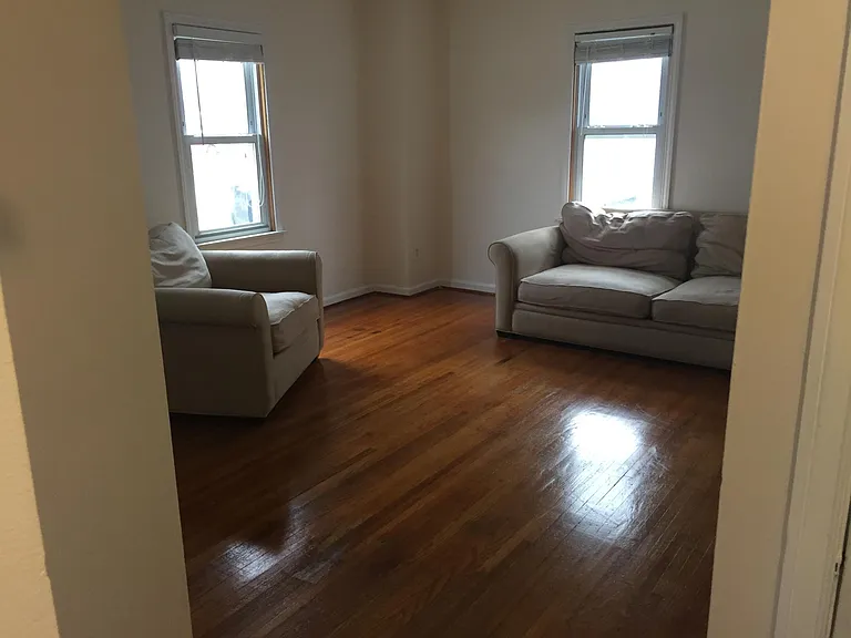 3613 Mildred St — Photo 3