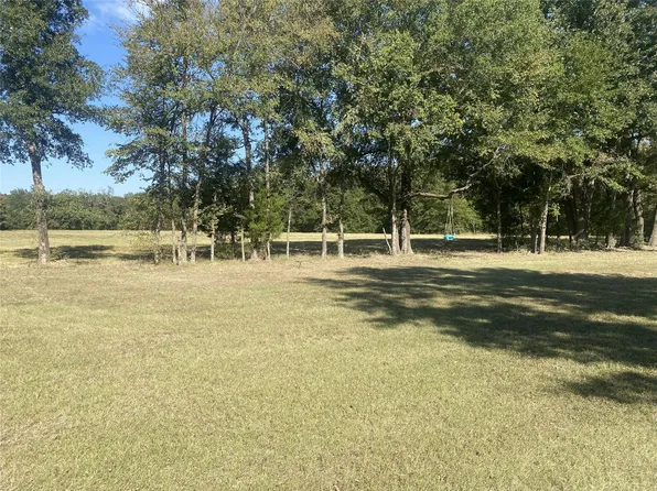 123 County Road 300, Oakwood, TX 75855