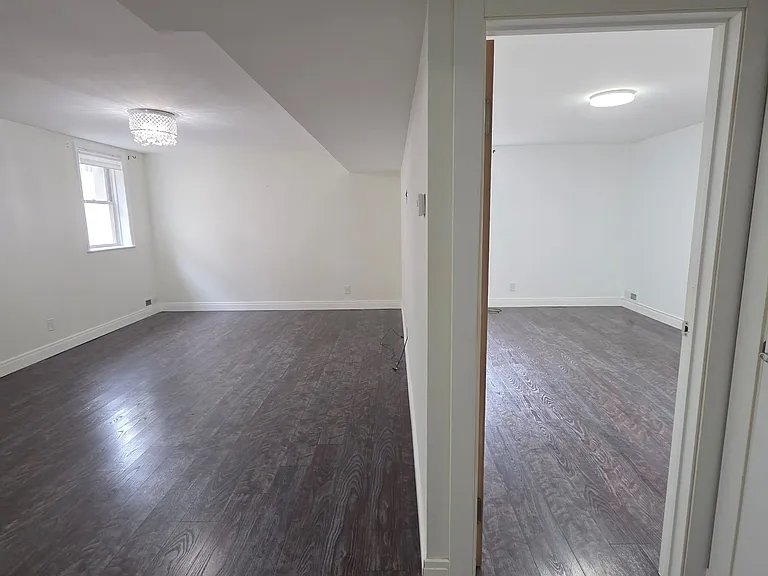 2213 E 59th Pl #1F — Photo 7