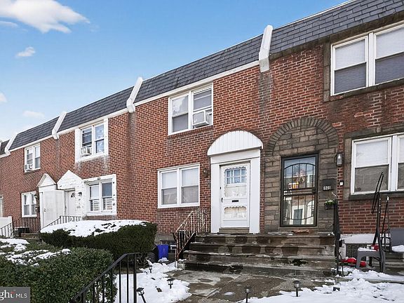 2nd image of 5253 Glenloch St