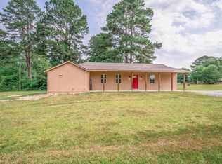 310 1st St, Atlanta, TX 75551